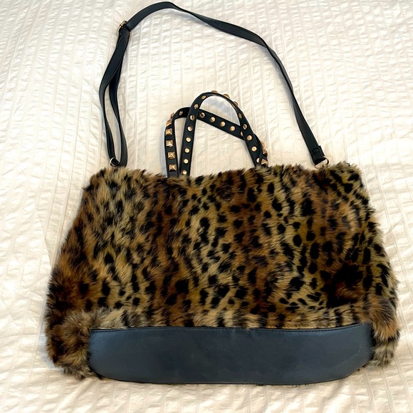 Faux fur tote in great condition fashionable laptop or everyday shopping tote - Picture 1 of 11
